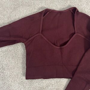 Amazon Cropped Long Sleeve Gym Top